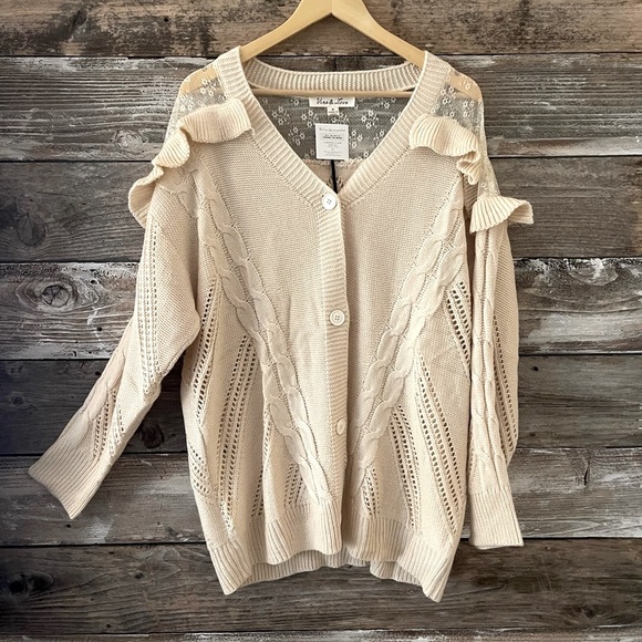 Vine & Love Sweaters - Vine & Love button down cardigan NWT